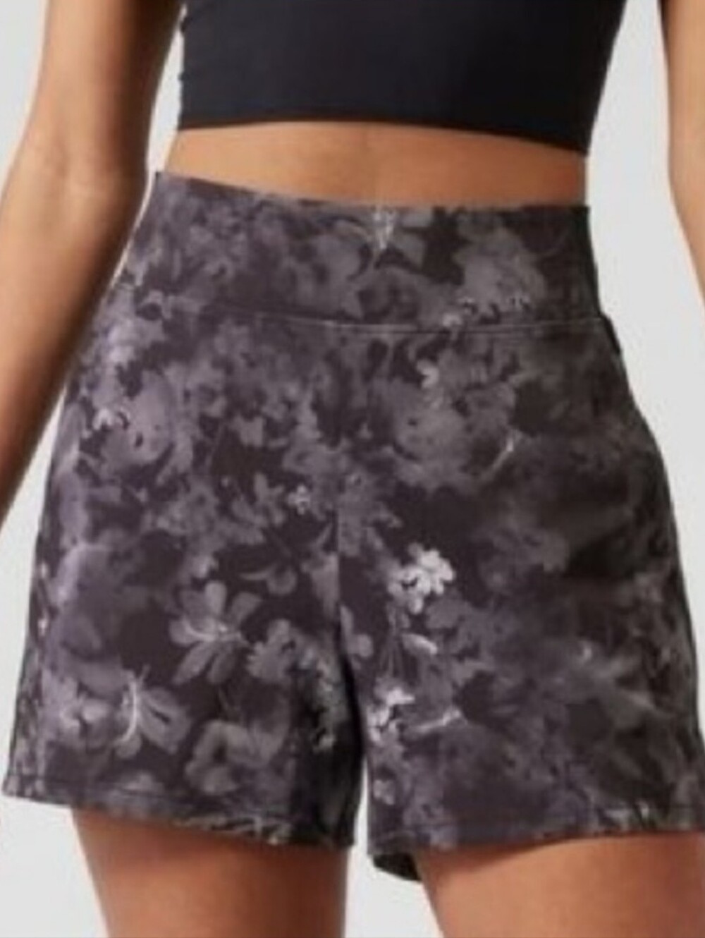 Athleta Brooklyn Women's Gray Floral Athletic Shorts